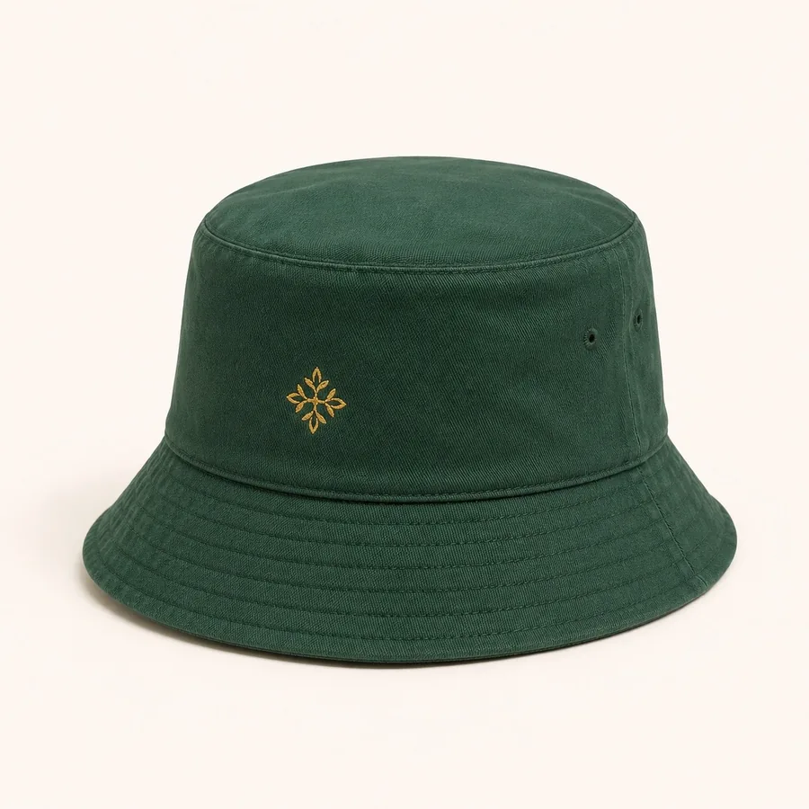 Bio-Baumwoll-Bucket-Hat in Waldgrün mit besticktem Logo für Events und Sommer-Aktionen – BRODIRA